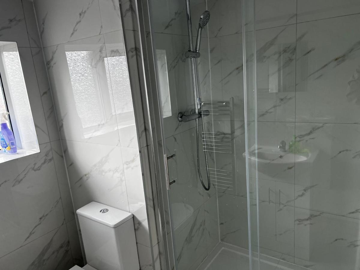Good Priced Single Rooms In Hayes Northolt  Bagian luar foto