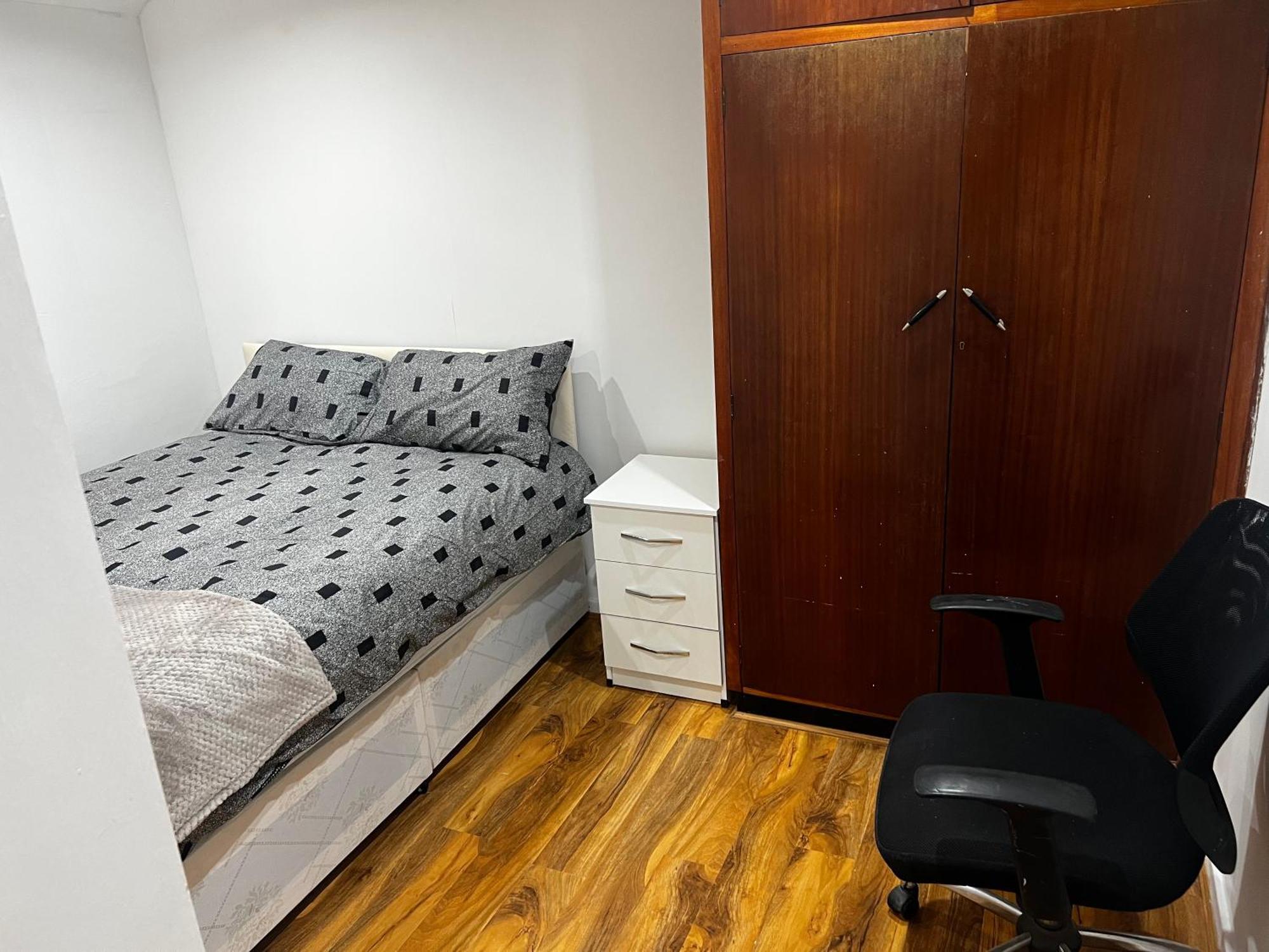 Good Priced Single Rooms In Hayes Northolt  Bagian luar foto
